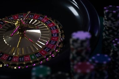 Crash game cash-out button and multiplier display on naga404 slot